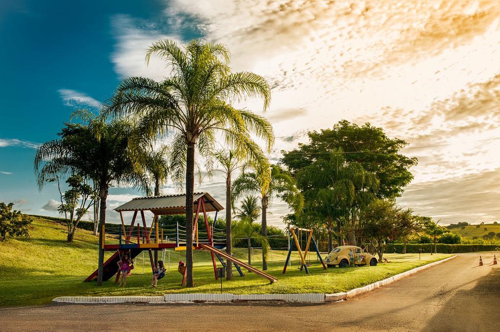 Interlagos Hotel Guapé エクステリア 写真